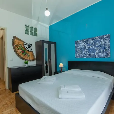 A16 - Aquazul 1 Bed Flat *